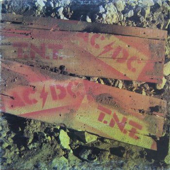 AC/DC - T.N.T. (EMI New Zealand LP 1981 VinylRip 24/96) 1975