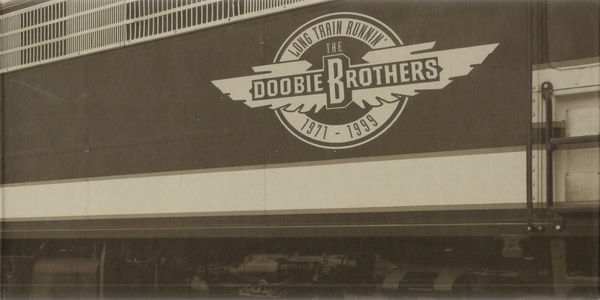 The Doobie Brothers: Long Train Runnin' 1971-1999 &#9679; 4CD Box Set Warner Bros. / Rhino Records 2000