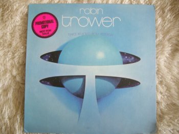 Robin Trower - Twice Removed From Yesterday [Chrysalis, LP (VinylRip 24/192)] (1973)